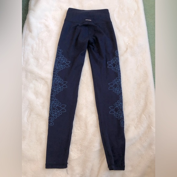 Aerie Chill Play Move Navy Women’s Leggings - Picture 2 of 15